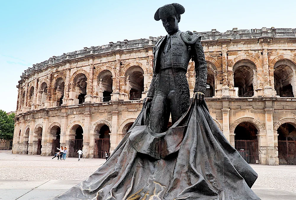 Nîmes